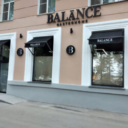 Витринные маркизы для магазина